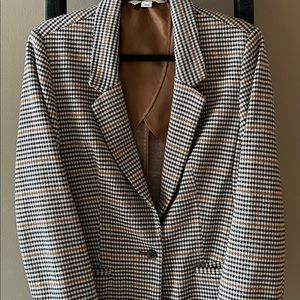 Women’s blazer multi color.